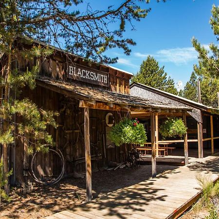 Bend-Sunriver Camping Resort Two-Bedroom Cabin 7 Kültér fotó